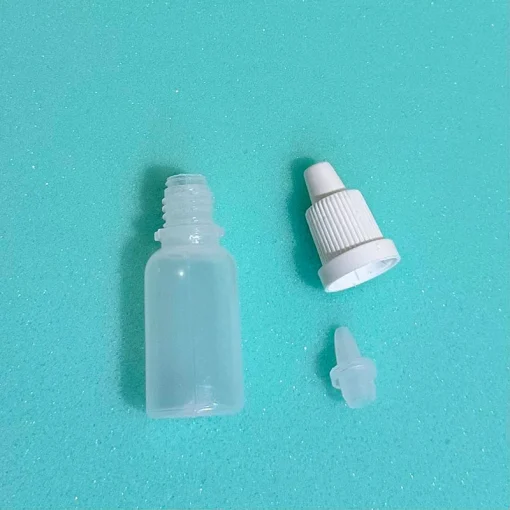 Szemfül cseppentő szett (puha műanyag flakon cseppentőfej záró kupak)10 ml 2db 1